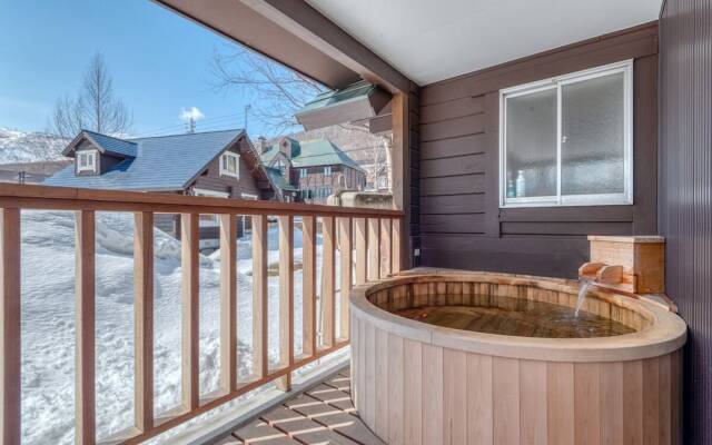 Tanoshii Chalet by H2 Life