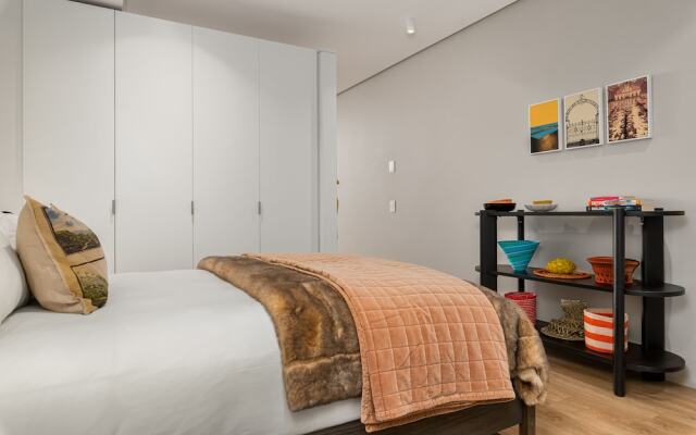 117 on Strand 1402, Cape Town