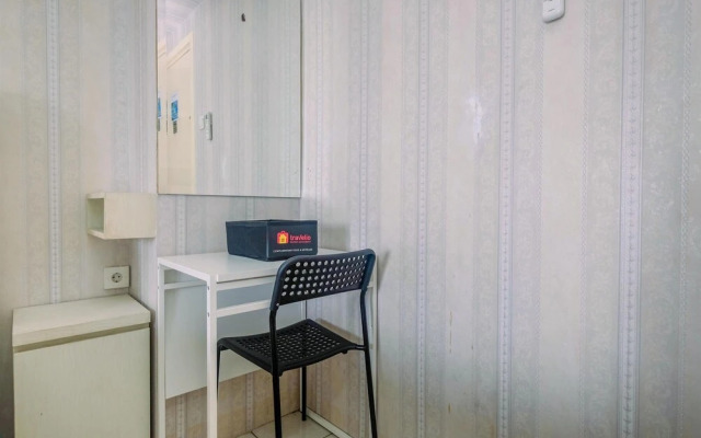 Lovely Studio Green Pramuka Apartment near Shopping Center