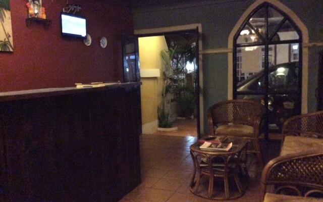 OYO StayOut Lavina Street Calangute