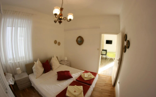 Villa-Lena