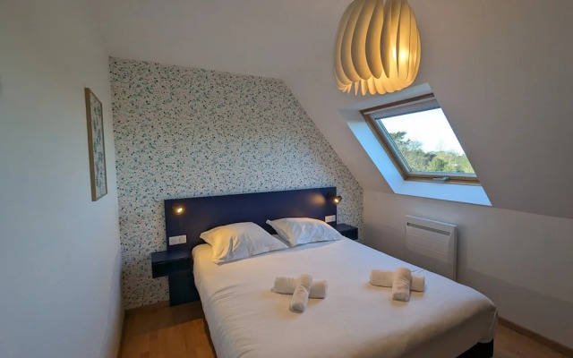 Pretty Family House Near the Beach