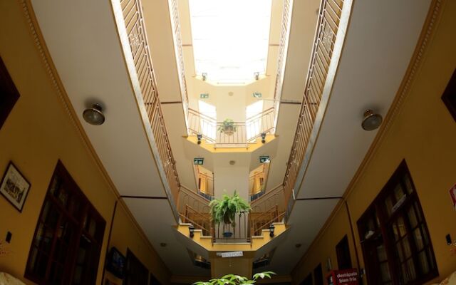 Hotel Martinez