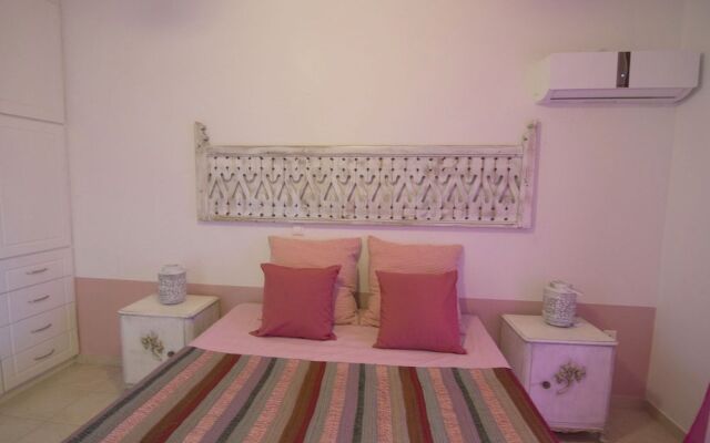 Brezza Apartment F