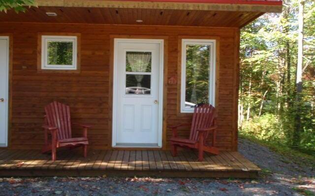 Auberge Aux Toits Rouges