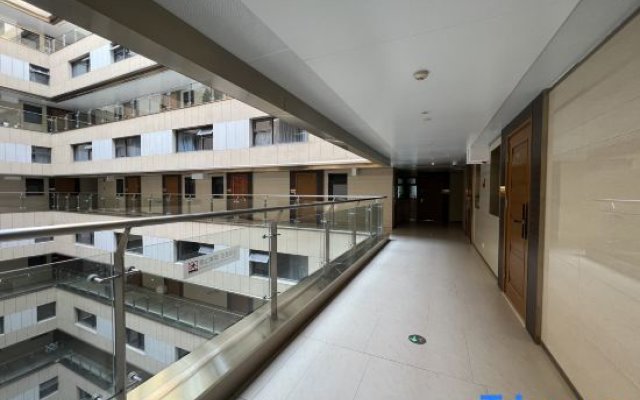 Hongqiao Aegean LOFT Apartment