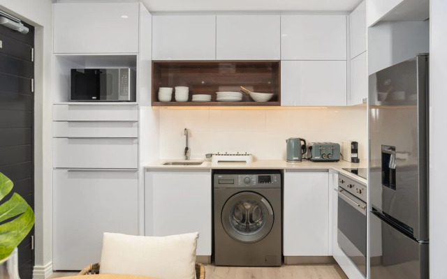 16 on Bree Luxury Apartments