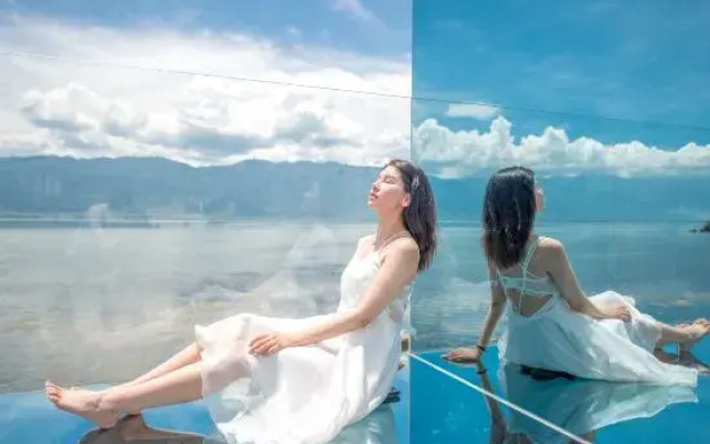 Wuxin Lake View Hostel