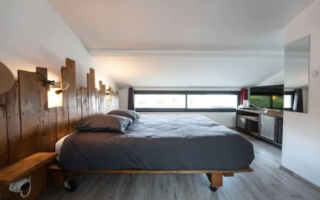 Chambres d’hôtes, Gîte, Suite : “Au Hangar ”