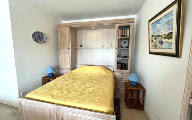 Appartement Saint-Palais-sur-Mer, 1 pièce, 2 personnes - FR-1-539-35