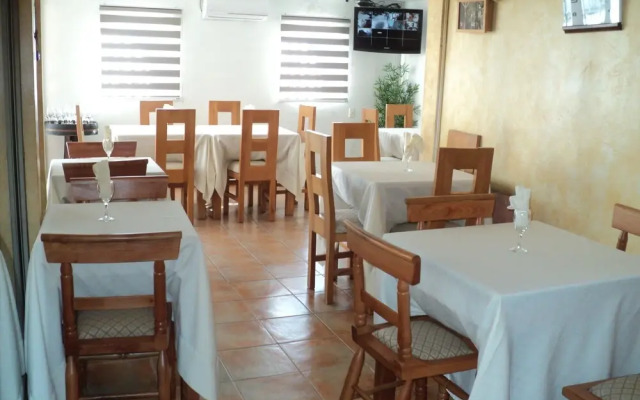 Hostal Casa Familia