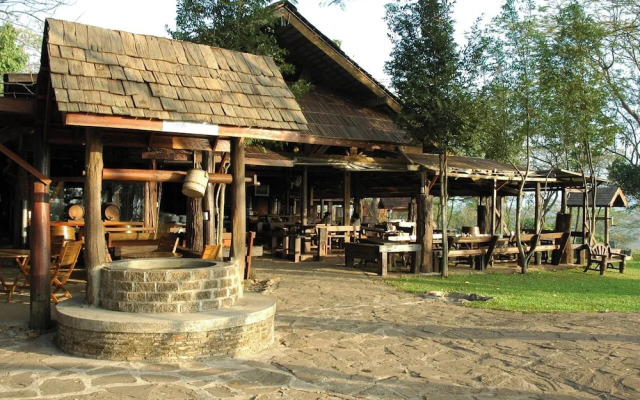 Village Farm & Winery