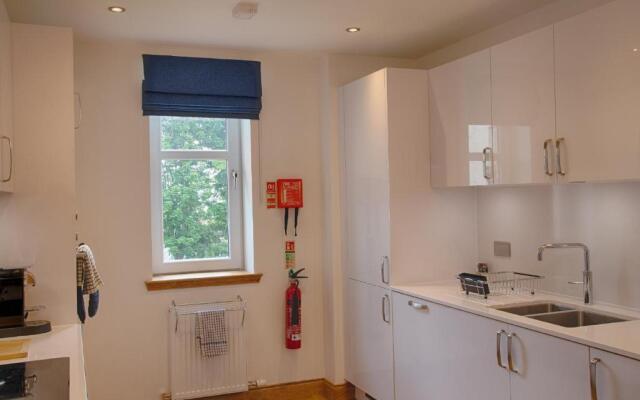 Royal Golf Apartments