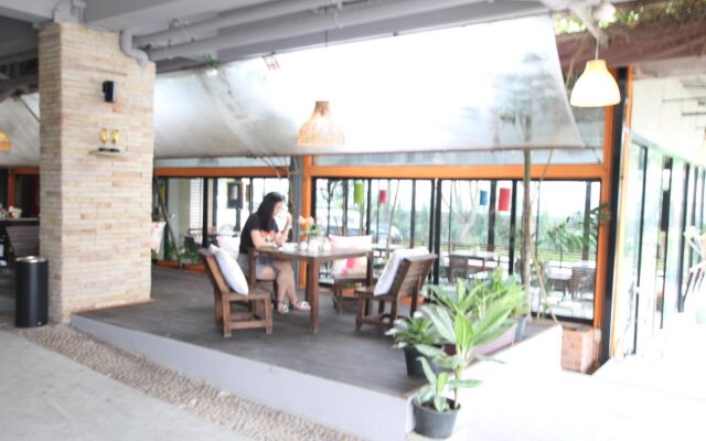Plai & Herbs Suvarnbhumi Airport 