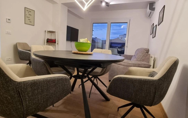 Svir Deluxe Apartment No 8