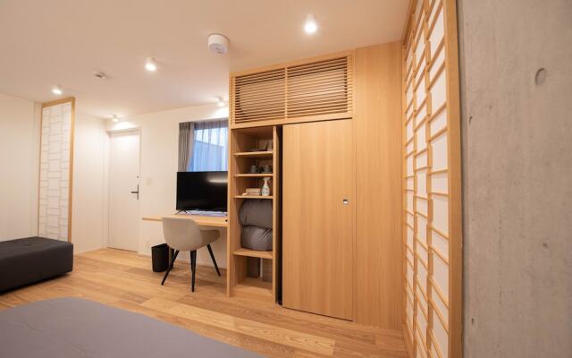 Spatium Ginza Pony