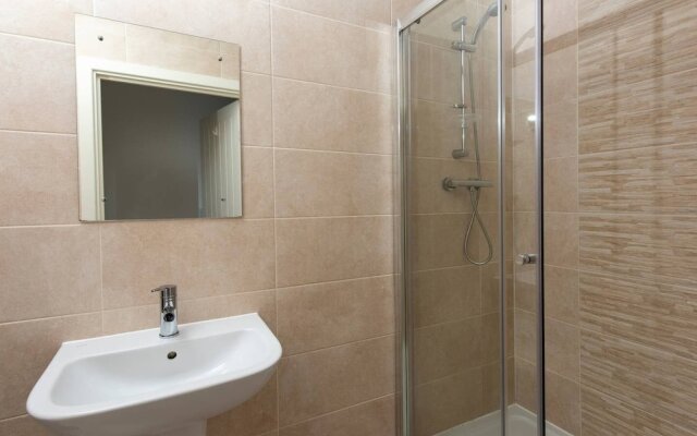 Bright And Homely 2Br Flat In Old Trafford