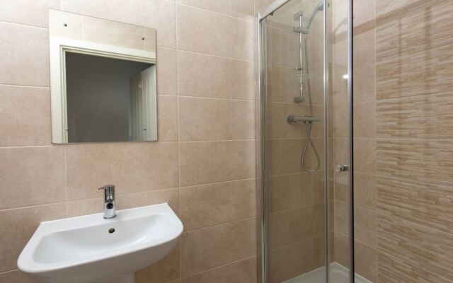 Bright and Homely 2BR Flat in Old Trafford