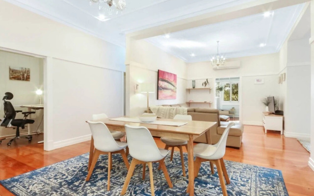 Charming 3 Bedroom House in Coorparoo