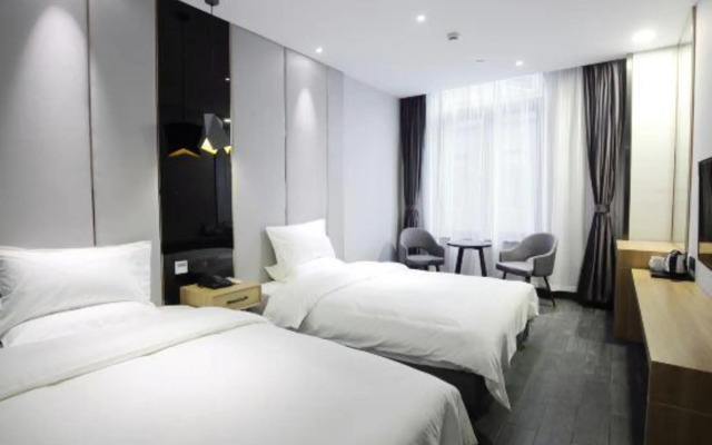 Foster Hotel (Shanghai Baoshan Road Subway Station)