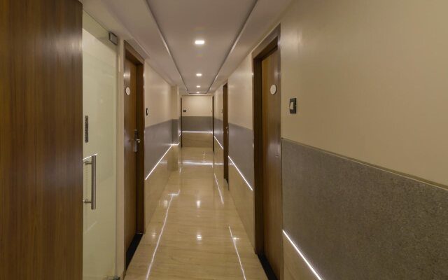 Qubestay Airport Capsule Hotel & Hostel