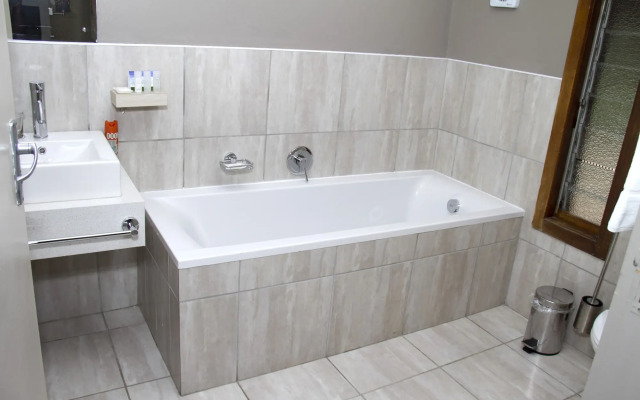 Cresta Marang Gardens