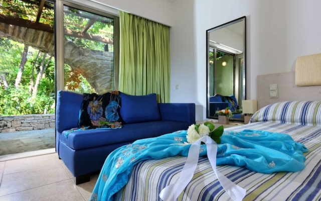 Spezzie Luxury Island Homes