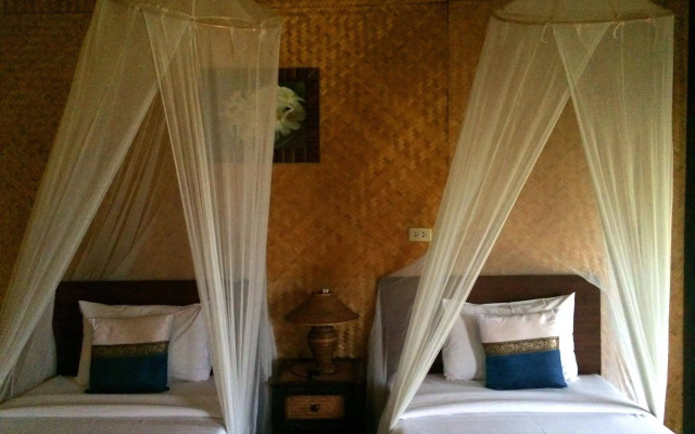 Pai Reaunthai Village