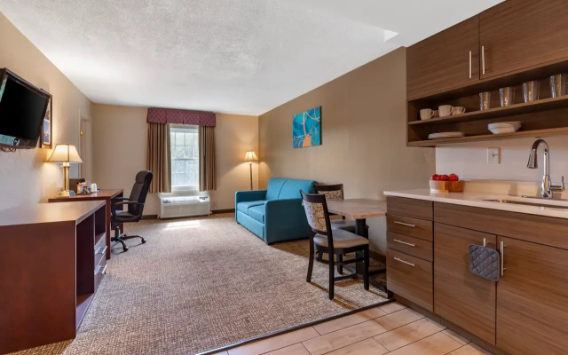 MainStay Suites Foxboro – Mansfield