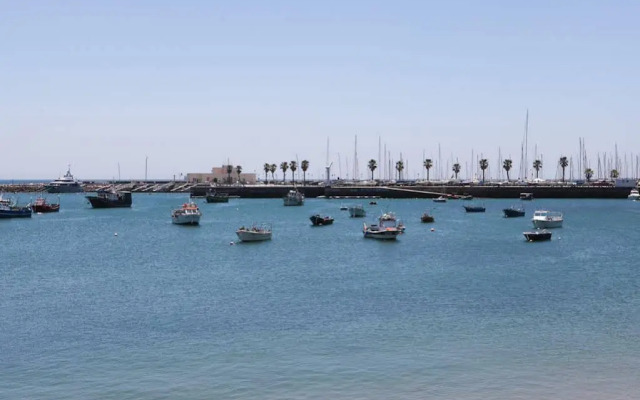 Fashionable and Modern Apartment - Cascais