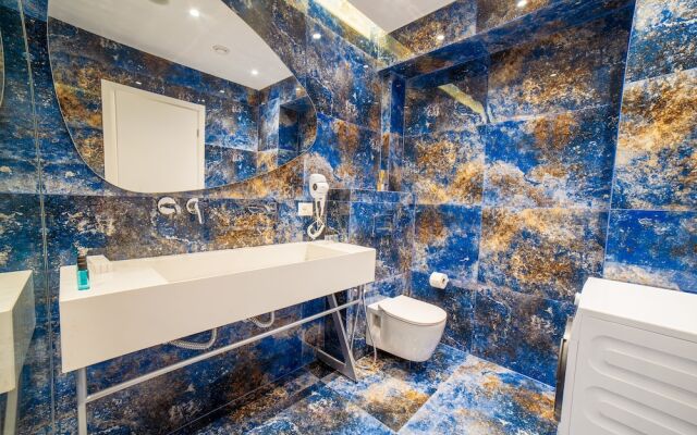 Adam & Eve Suites