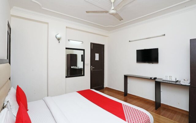 Stay South Plaza By OYO Rooms