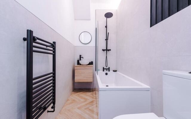 Modern & Chic Four Bedroom Home