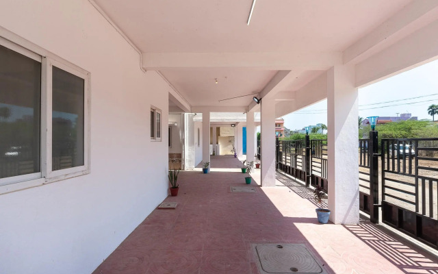 OYO 28658 The Swarg Residence