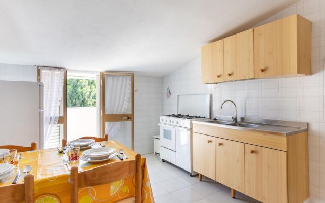 Stunning Apartment in Cuglieri With 2 Bedrooms