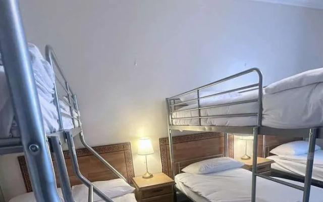 Helen's Hotel