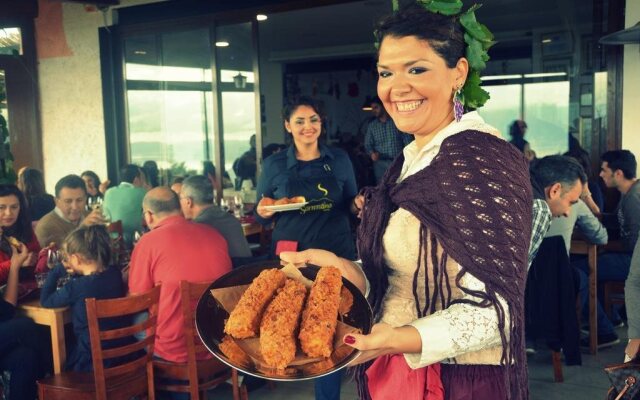 Sorrentino Vini Country House