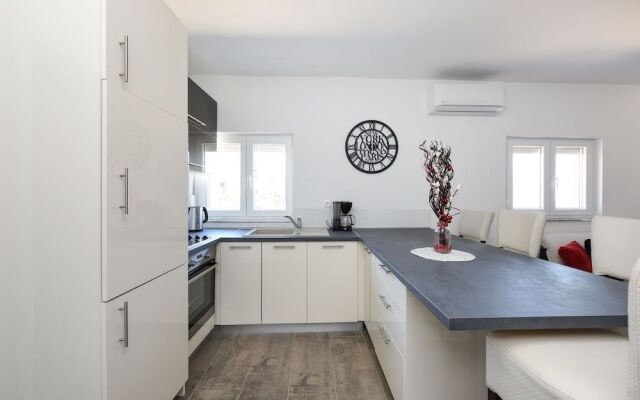 Holiday Apartments Yes Peace