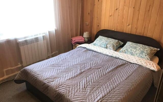 Guest house on Vesennya 32b