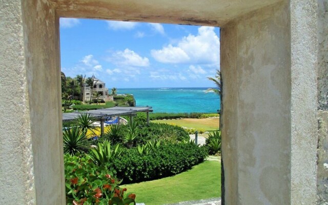 1 Bedroom Ocean View Apartment The Crane, Barbados