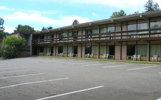 The Mountaineer Inn