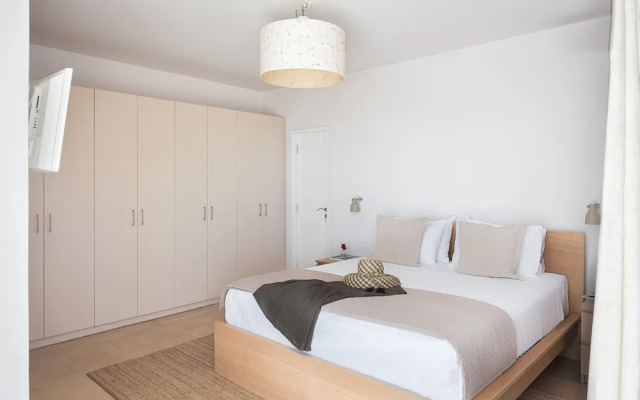 Sea View Beach Penthouse – Athens Coast