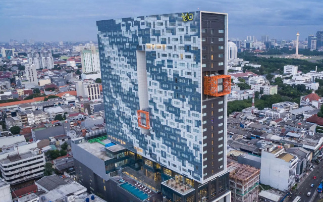 YELLO Hotel Harmoni Jakarta