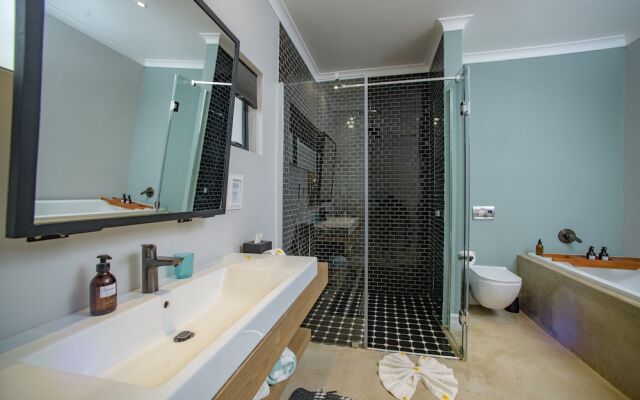 Valley Lodge - Babanango Game Reserve