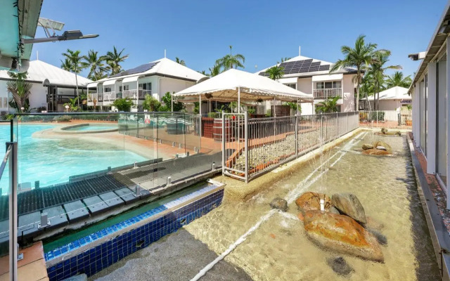 The Resort at Dolphin Heads