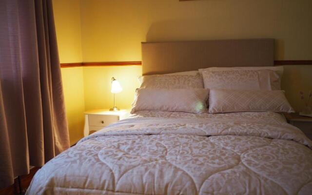Inglewood Lodge B&B