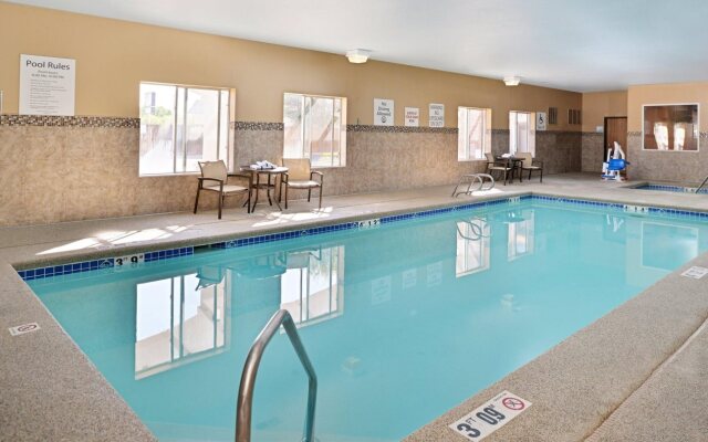 Holiday Inn Express Bernalillo by IHG