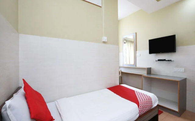 Varadashree Comforts By OYO Rooms
