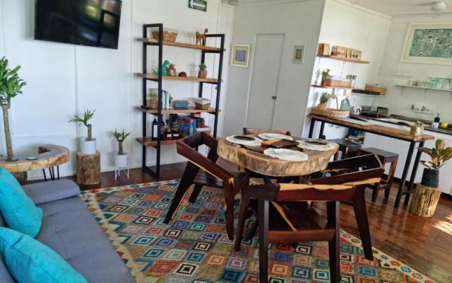 Hermosa Cabaña Caribeña en la Laguna de Bacalar