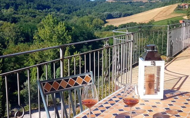 GLI ALBERI apartment with view